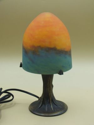 Lampe champignon de style Art Nouveau comprenant un obus en verre marm - Photo 1