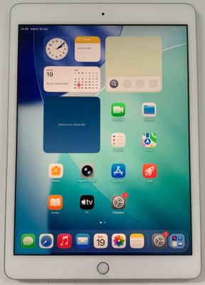 Ipad 8, 32Go, débloqué iCloud, en bon état et parfaitement f…