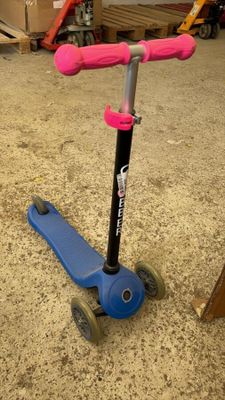 203 / Trottinette 3 roues - Globber - BLEU ELECTRIQUE E…