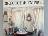 un livre dans lequel figure la photo d'un salon