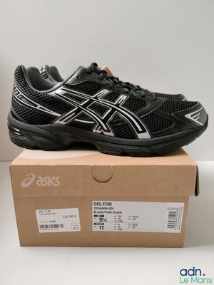 chaussures de course ASICS Gelevo