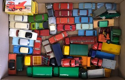 a box full of toy cars and trucks that are in it