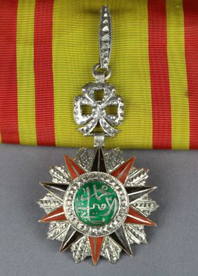 TUNISIE Ordre du NICHAN IFTIKHAR, crée en 1837.