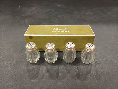 Série de quatre petites salières en verre et bo… - Photo 1