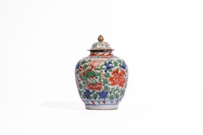 CHINE, XVIIe siècle Pot couvert de forme balustre en porcela… - Photo 1