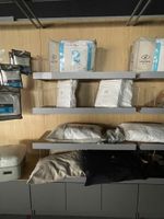 4 séparateurs de pièce, un meuble présentoir lumineux strait… (photo 5)