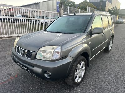 Nissan X-Trail 2,0 16V Flex, 4 portes, boîte manuelle