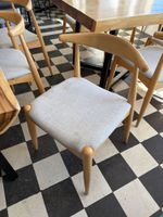 2 tables rectangulaires en bois 190 x 97 (photo 2)