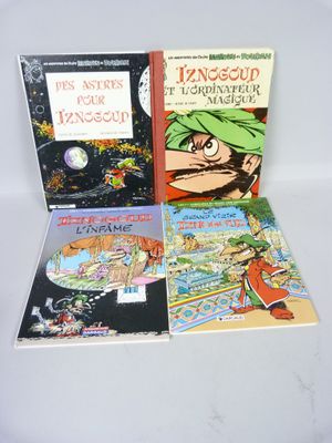 trois livres pour enfants posés sur une surface blanche, sur fond blanc