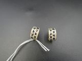 une paire de boucles d'oreilles créoles en saphir et diamants