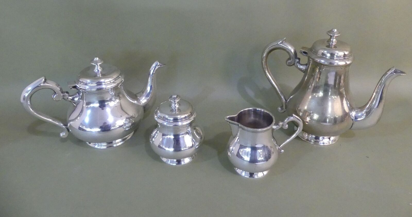 Objets d'art & Curiosités