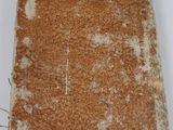 un petit bout de papier qui a été laissé sur la table