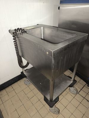 Bain marie électrique en inox de marque CAPIC 76/47 H.