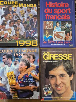 Lot de 10 livres sur le thème du football dont: Les dieux du…