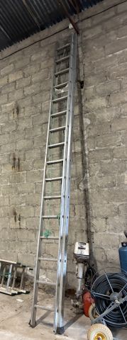 Échelle double aluminium environ 4m