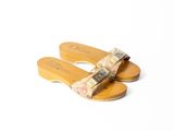 une paire de sandales en bois pour femme ornées d'un nœud