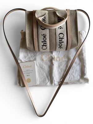 a bag that is sitting on top of a towel