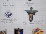 many different types of badges on a piece of paper