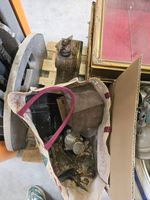 PALETTE de bibelots dont étains, lustres, vitrines d'appliqu… (photo 4)