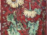 une peinture à l'huile représentant un tableau de fleurs sur fond rouge