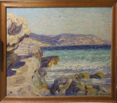 une peinture à l'huile représentant une plage rocheuse où les vagues viennent se briser contre les rochers