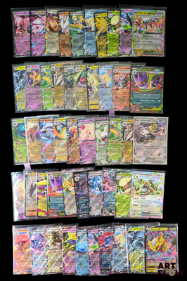 de nombreux types de cartes Pokémon présentées sur un fond noir