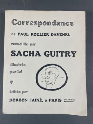 un vieux livre sur lequel est dessiné le visage d'un homme