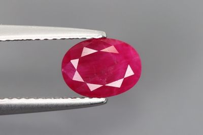 RUBIS NATUREL - 1.18 Carats - Provenance BIRMANIE MYANMAR - …