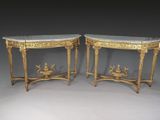 ensemble composé d'un gilet de style Louis XVI et de consoles en marbre