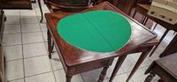 Lot de deux tables à jeux de style Louis XVI en placage de n… (photo 2)