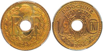 a gold coin with the image of a man and a woman on it