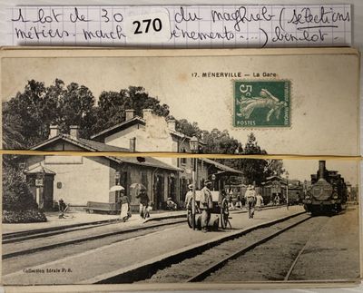 une carte postale sur laquelle figure l'image d'un train