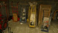 - 1 Lot de porte-bouteilles et diables (photo 4)