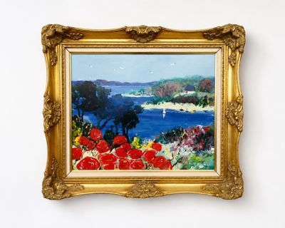 une photo d'un tableau accroché au mur