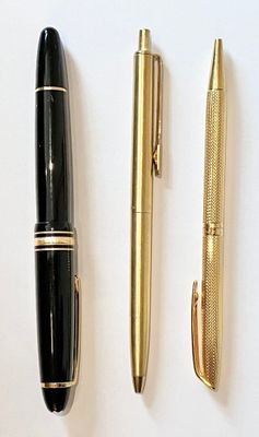 MONTBLANC STYLO PLUME "Meisterstuck" ref 4810 corps en résin…