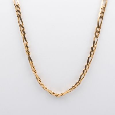 une image d'un collier à chaîne en or sur un mannequin, un mannequin, un mannequin, un mannequin, un mannequin, un mannequin, un mannequin, un mannequin, un mannequin, un mannequin