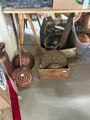 a lot of items that are sitting on the floor