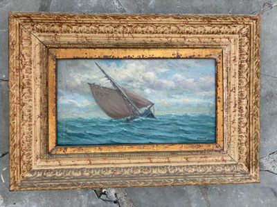 une peinture à l'huile représentant un voilier en mer, posée sur un sol en pierre