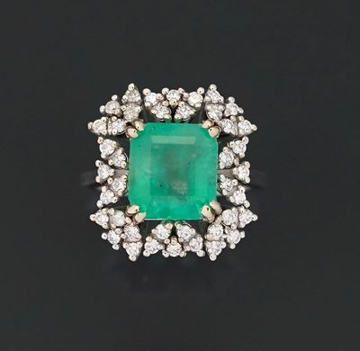 Bague en or gris 18K 750 millièmes ornée d'une émeraude de t…