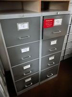 Ensemble de mobilier du bureau comprenant: (photo 4)