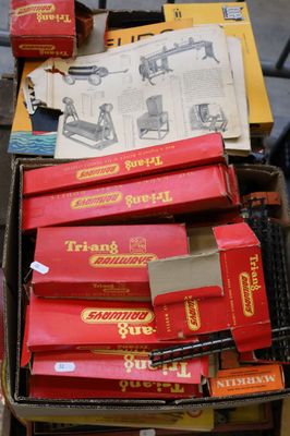 Important lot de pièces MECCANO avec moteurs - plaques - rou…