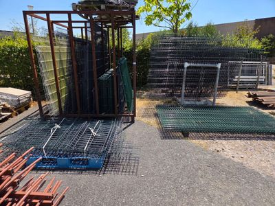 Lot de grilles rigides. Plusieurs tailles et coloris. Vendus…