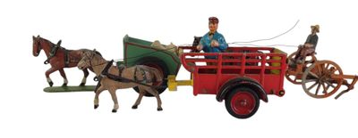 figurines représentant un homme dans un chariot tiré par deux chevaux