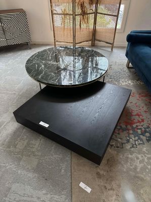 Table basse plateau marbre vert piètement doré