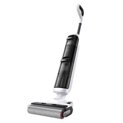 gros plan d'un aspirateur sur fond blanc