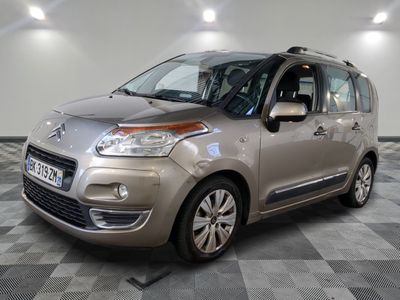 citroen van parked in a showroom with checkered floor
