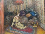 tableau représentant une femme assise sur un tapis dans un salon