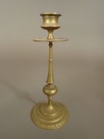 Lot de 4 bougeoirs en laiton, deux dans le style Restauratio… (photo 6)