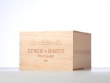 the wooden box is empty and ready to be filled with wine