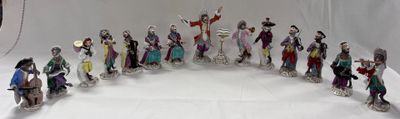 many figurines that are arranged in a circle